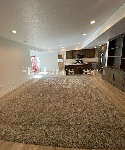 1284 E Mary Ln — Photo 6