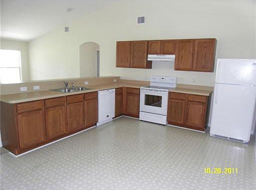 4th image of 2071 SW Judith Ln