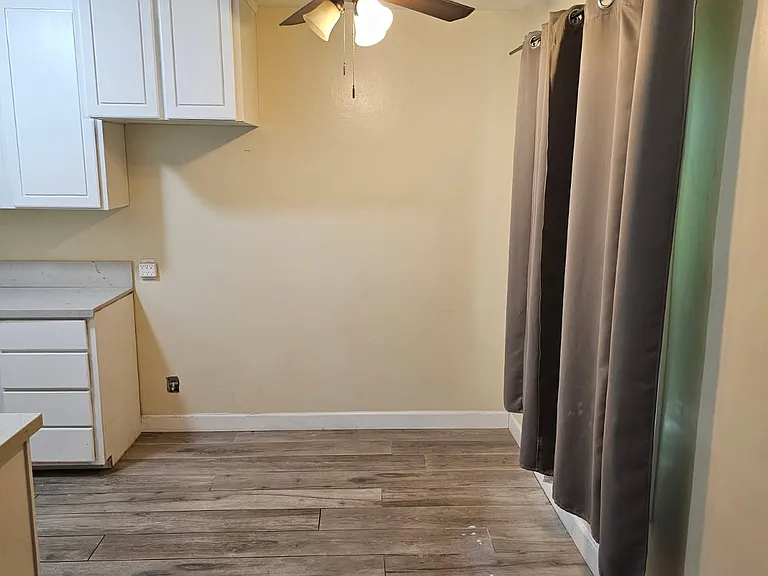 12136 Burbank Blvd #102 — Photo 2
