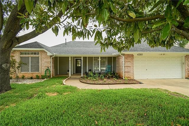 1st image of 4205 Valleywood Dr