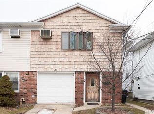 3426 Brookside St, Little Neck, NY 11363