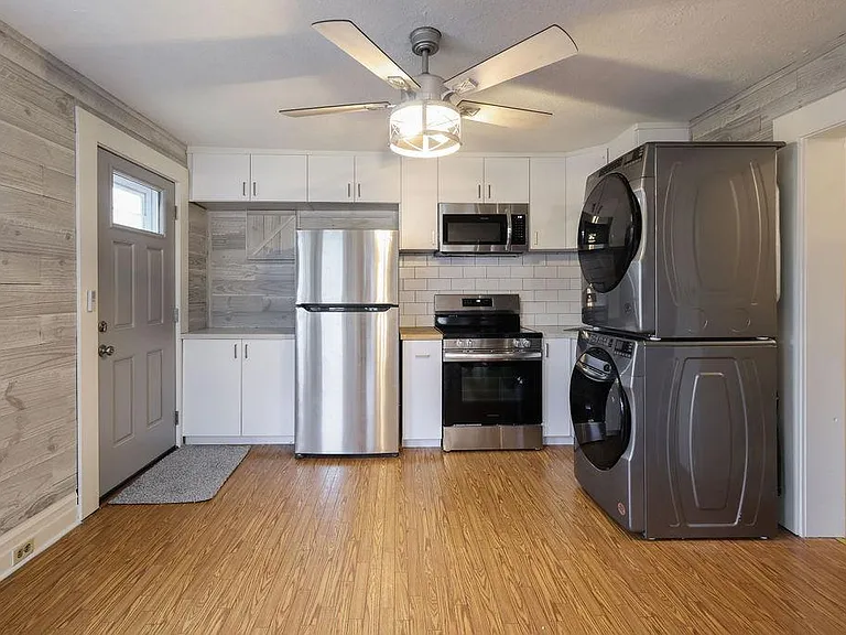 226 Bluff St #1/2 — Photo 5