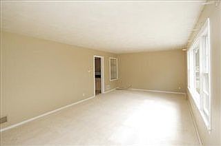4th image of 317 Wahwahtaysee Way