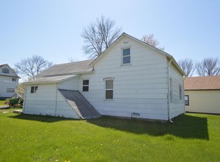1103 S Cochrane St, Aberdeen City, SD 57401