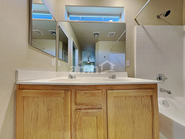 10427 Sweet Juliet St — Photo 15