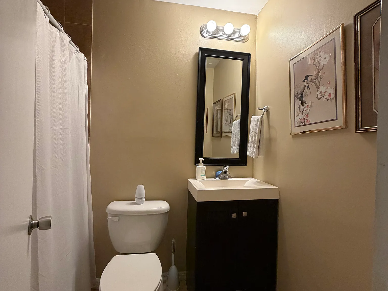 2 bed, 1250 sqft, $900 — Photo 2