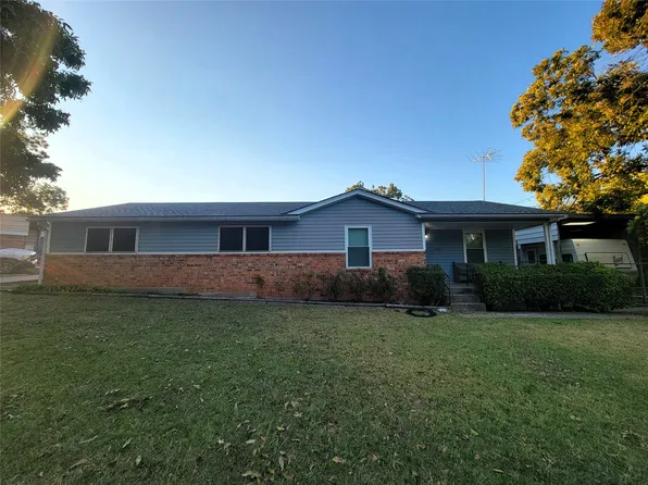 2901 Broadview Dr, Fort Worth, TX 76114