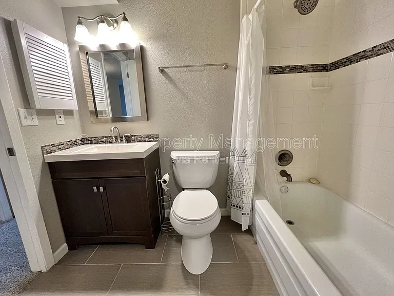3482 S Eagle St #202 — Photo 9