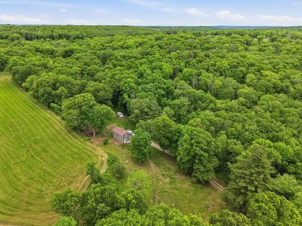 55 Century Farm Rd, Sutton, MA 01590