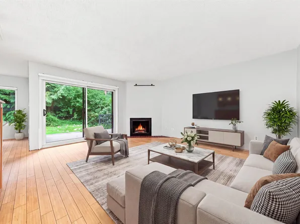 3381 William Ave, North Vancouver, BC V7K 1Z7