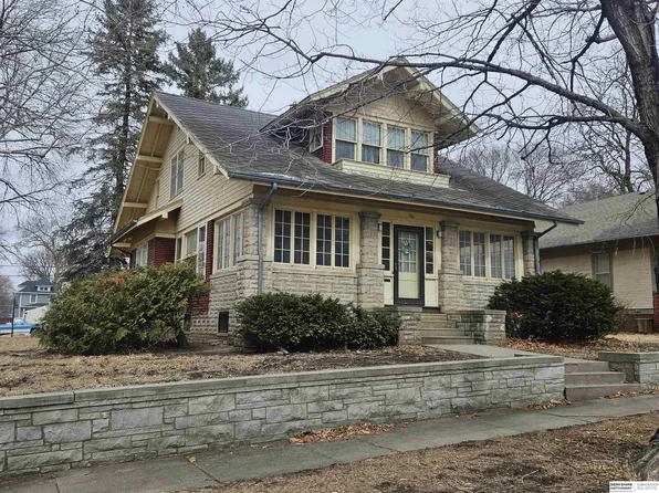 110 E 11th St, Wahoo, NE 68066