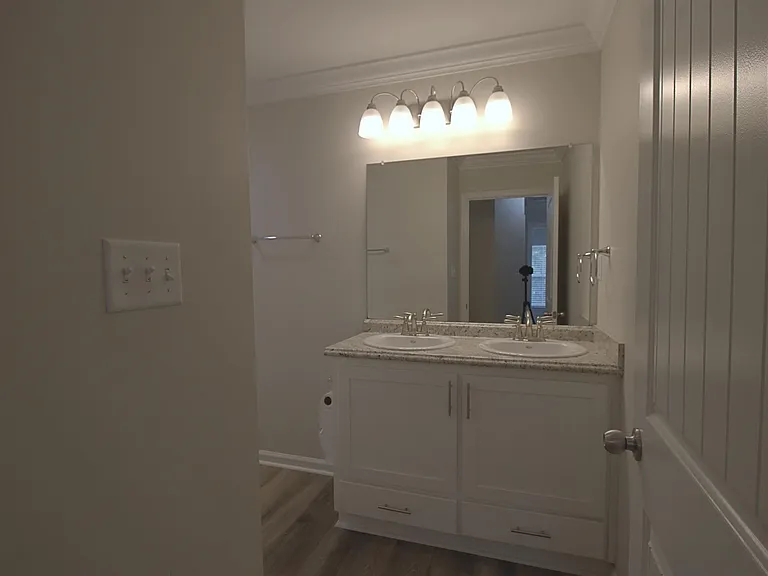 38 Griffin Rd — Photo 23