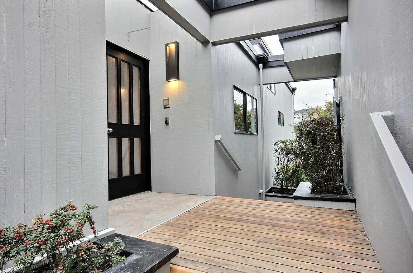 4 bed, 3800 sqft, $4,945 — Photo 3
