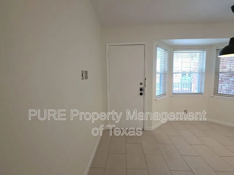 2 bed, 2.0 bath, 1058 sqft, $1,500 — Photo 3