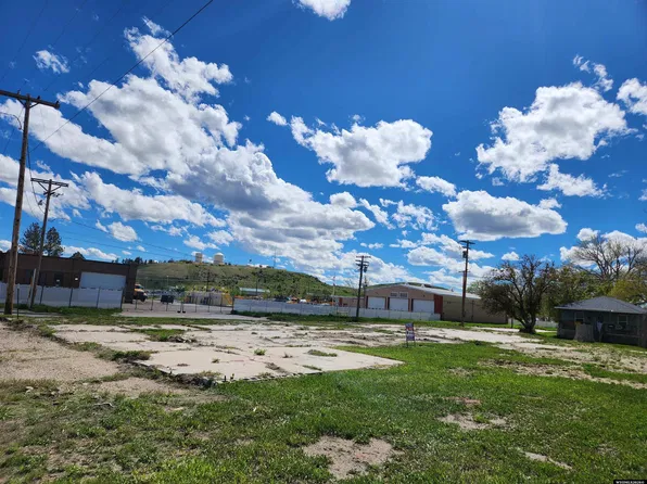 504 N Main St, Lusk, WY 82225