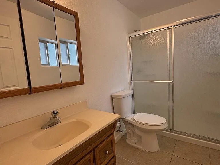 4818 S Santa Elena Ave — Photo 12