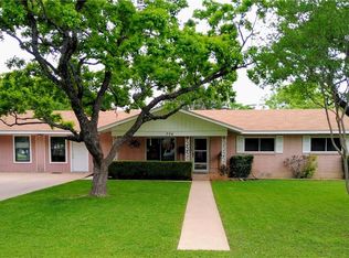 304 Sunset Dr, Round Rock, TX 78664