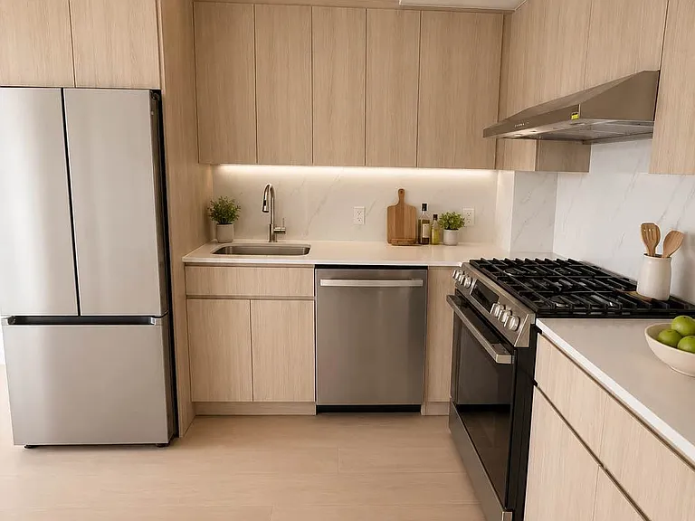 46-30 21st St #6B — Photo 2