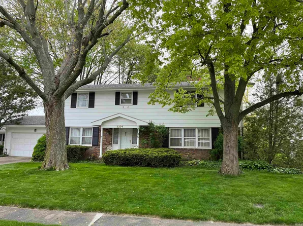 2234 Carberry Dr, West Lafayette, IN 47906