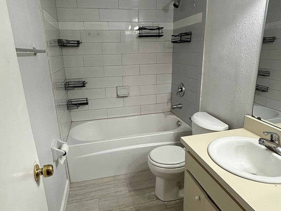 1st image of 3007 W Binnicker Ave #A