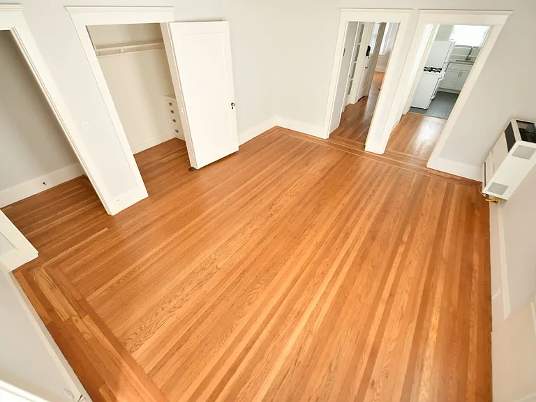 3733 Grand Ave — Photo 8