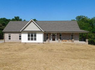 1200 Dogwood Dr, Lewisburg, TN 37091