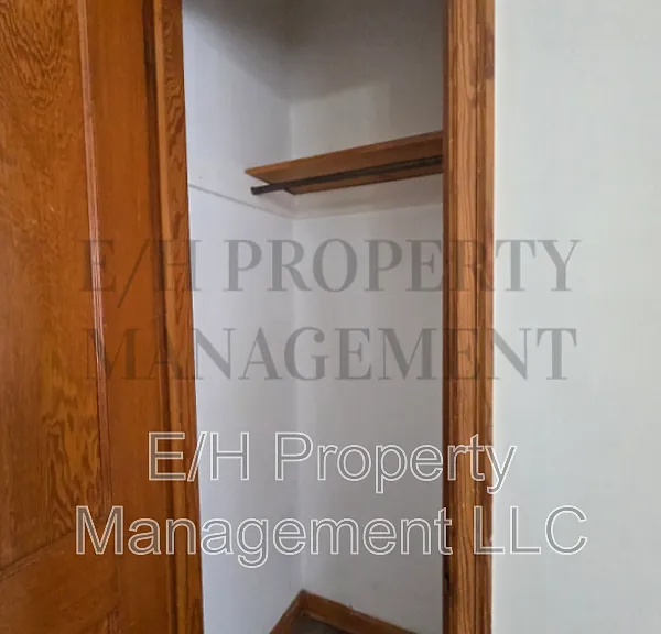 724 S Hunter St — Photo 4