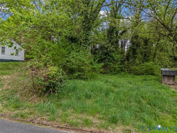 626 Gilliam St, Petersburg, VA 23803