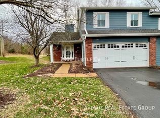 1300 Turtle Cv, Ballwin, MO 63011