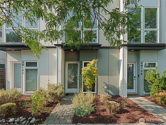 2nd image of 2612 SW Nevada Street #B