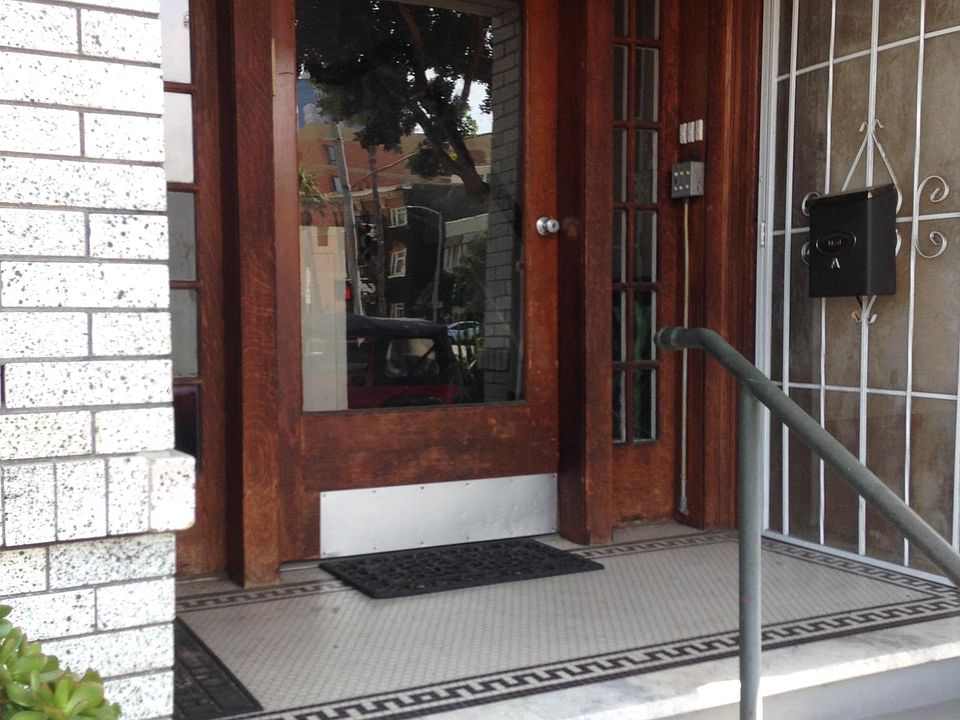 303 W. 4th St. Entry