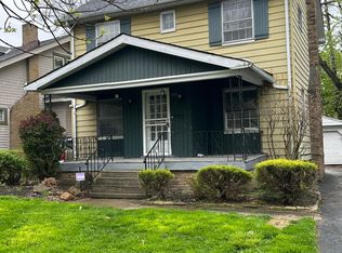 3258 Silsby Rd, Cleveland Heights, OH 44118