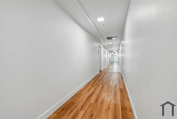 1 bed, 382 sqft, $2,000 — Photo 4