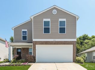 1933 Prairie Sky Ln, Greenwood, IN