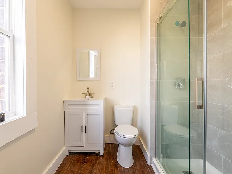 716 College Ave #1 — Photo 8