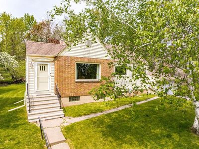 3319 E Superior St, Duluth, MN, 55804