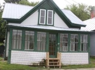 27 Powell St, Richford, VT 05476