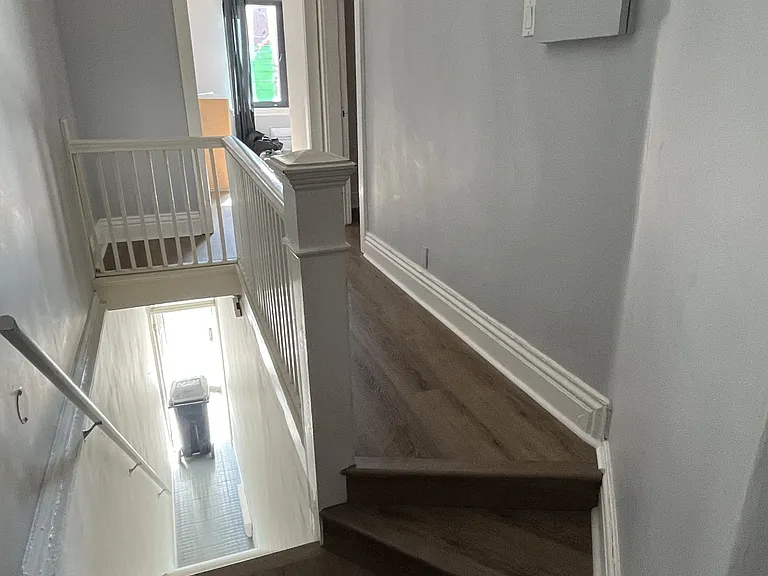 387 Roncesvalles Ave — Photo 10
