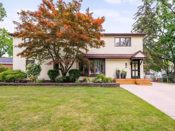 30 Lanark Cres, Rochester, NY 14609