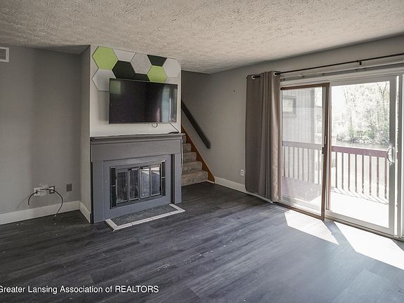 5th image of 5377 Wild Oak Dr