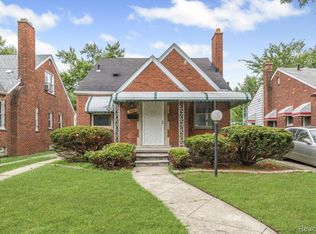 9039 Brace St, Detroit, MI 48228