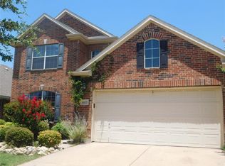 4025 Rochester Dr, Fort Worth, TX 76244