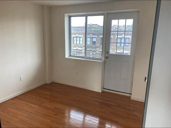 3rd image of 86 Canal St #7A