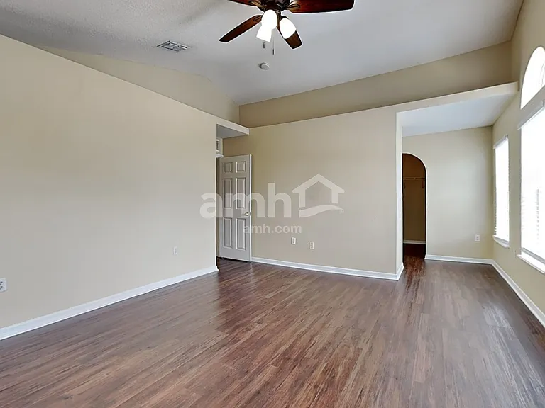1051 Brenton Leaf Dr — Photo 11