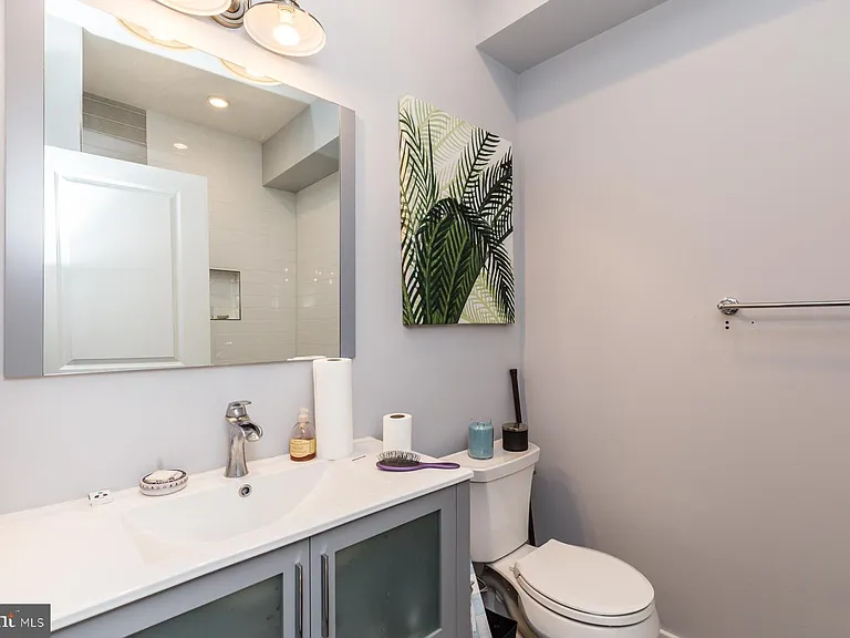 3016 Baltz St — Photo 11