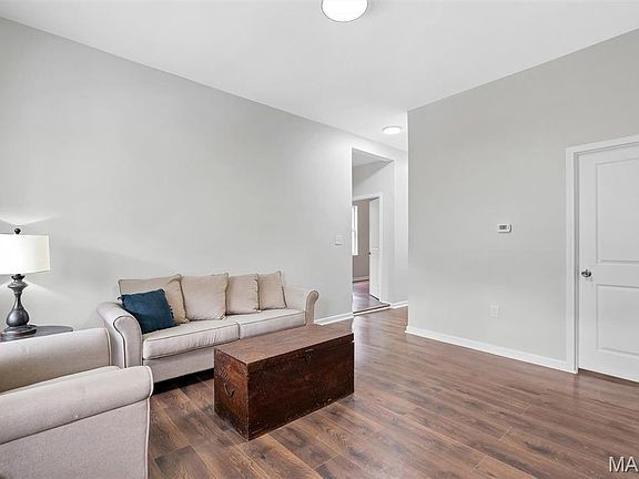 4th image of 6816 Wise Ave