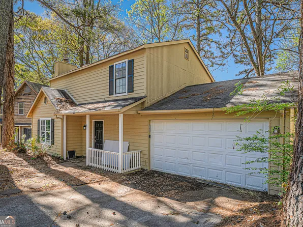 1016 Mainstreet Lake Dr, Stone Mountain, GA 30088