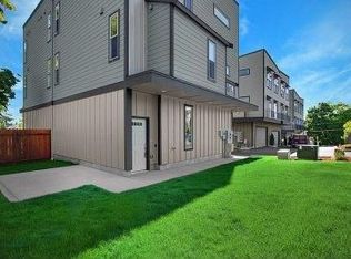 1020 Sunset Blvd NE #D, Renton, WA 98056