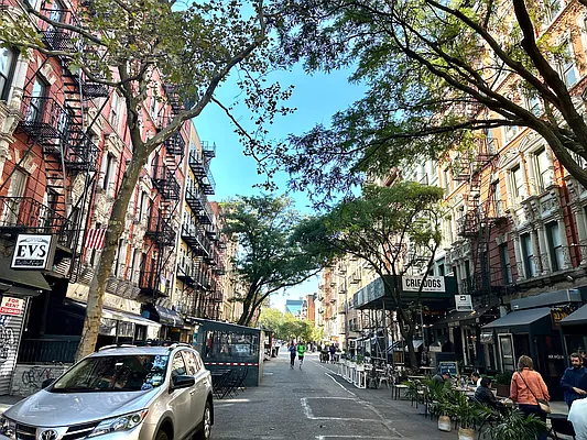 Rented by R New York | media 15