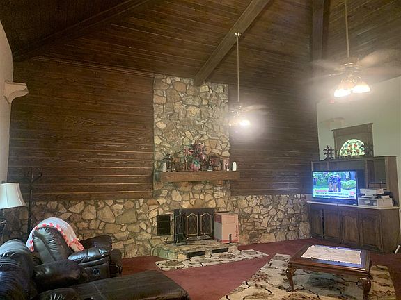 5th image of 1204 Creekwood Ln